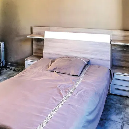 Two-bedroom In Ajaccio *